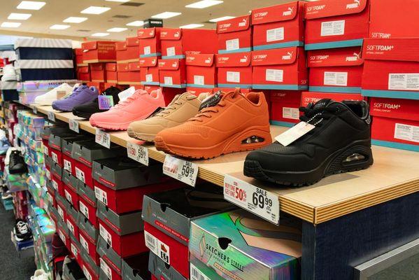 Popular Brand Section - Skecher