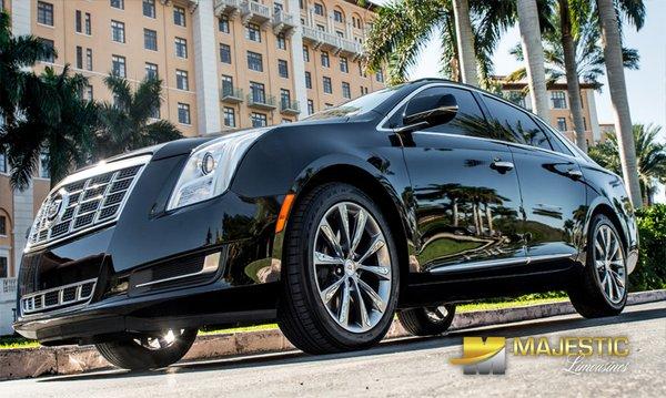 Cadillac XTS| Full-size Elegantly Styled 4 Door Luxury Sedan| Seats 3