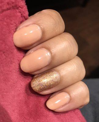 Nude nails