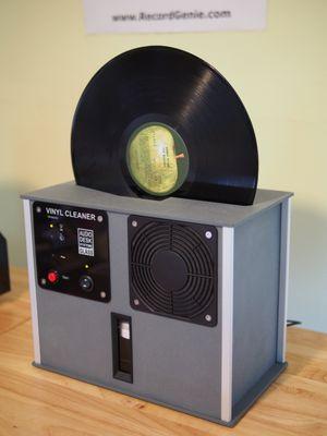 Audio Desk (German) ultrasonic record cleaning machine.