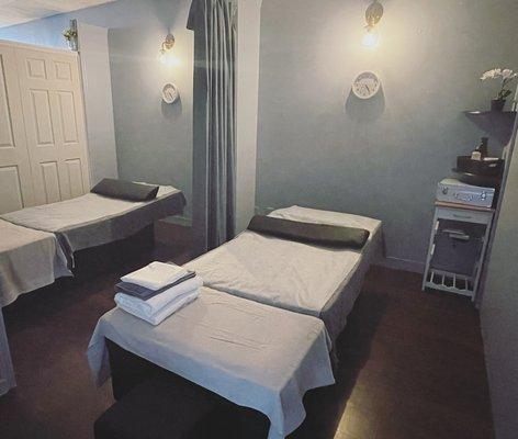 Couples room Vs. Reflexology Room