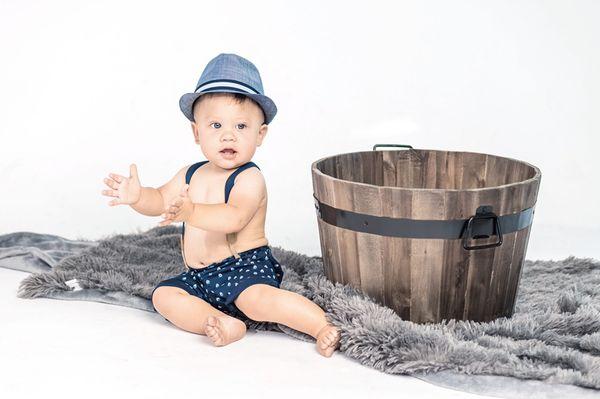 One year old studio photosession