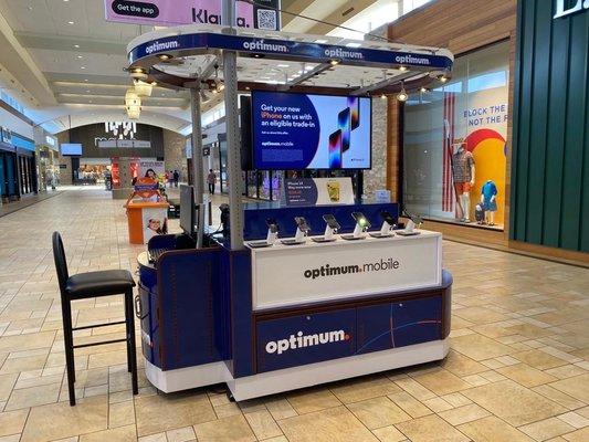 Optimum Kiosk - Smith Haven Mall