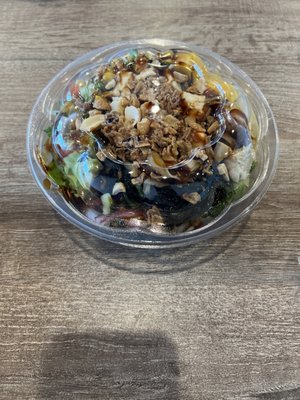 Vegetarian poke bowl with tofu