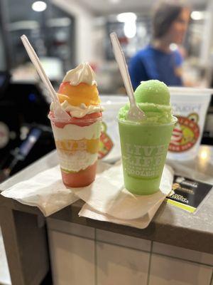 Tropical (3 flavors) gelati and a sugar-free apple