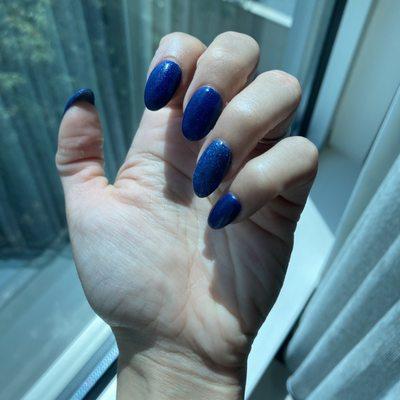 Blue dip manicure