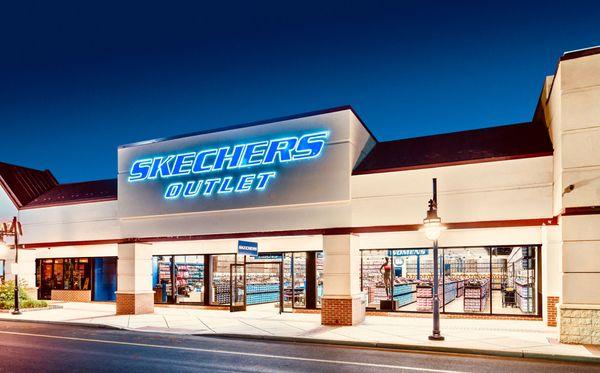 SKECHERS Warehouse Outlet