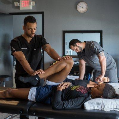 Basketball athlete fixing her knee issues.