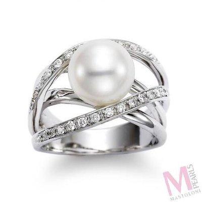 Beautiful 18kw Mastoloni pearl & diamond ring...