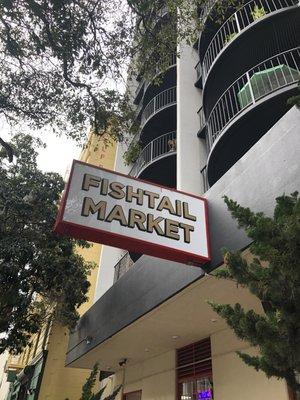 Fishtail Market becomes the newest grocer in the Tenderloin in December, 2019. Pay a visit.