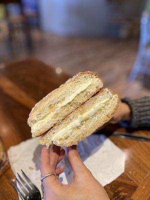 Cream/custard streusel