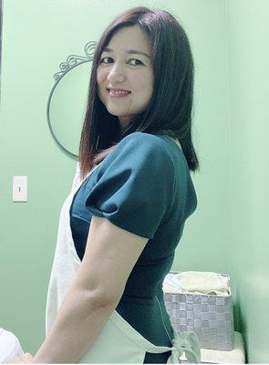 Experienced Esthetician Rosa