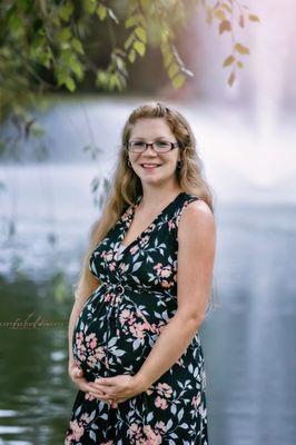 Maternity photo session by Capture the Moments Photography