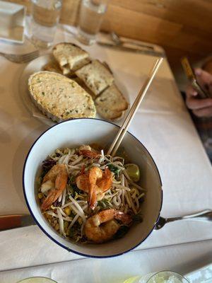 Shrimp pasta dish