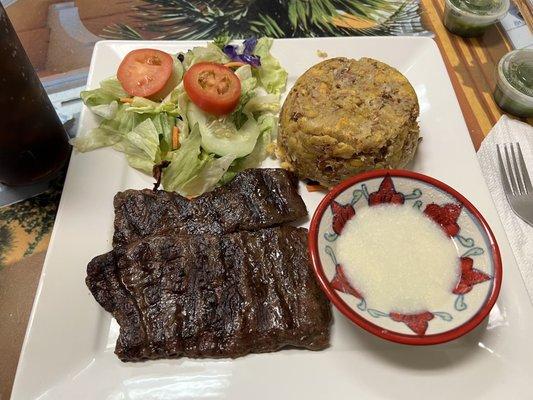 Churrasco con Mofongo