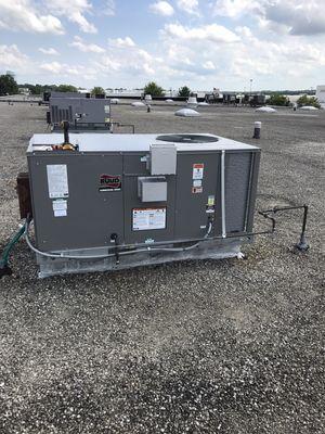 New installation of a 5.0 ton roof top gas unit