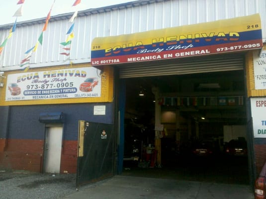 Ecua Henivad Body Shop Entrance