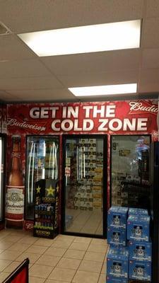 Walk-in Cooler, always cold beer guaranteed !!