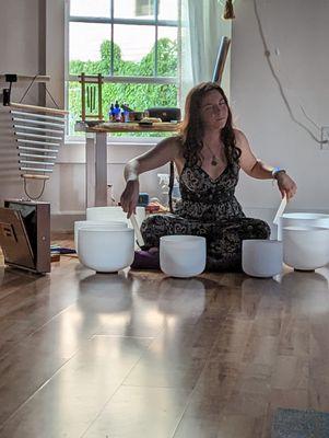 Sound Baths
Sound Trainings
Crystal Bowls