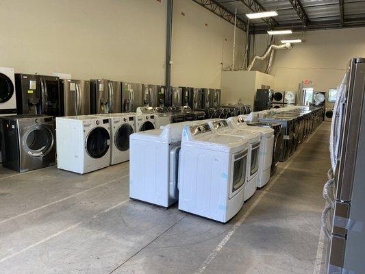 All major appliances are in stock.