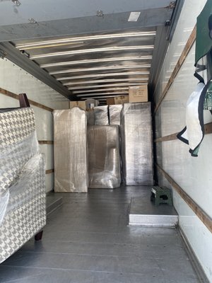 Loading the truck...and placing each piece of furniture precisely ... Sometimes is like Tetris ...