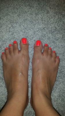 Don't mind the pregnancy swelling...just look at how great my $12 pedicure looks.