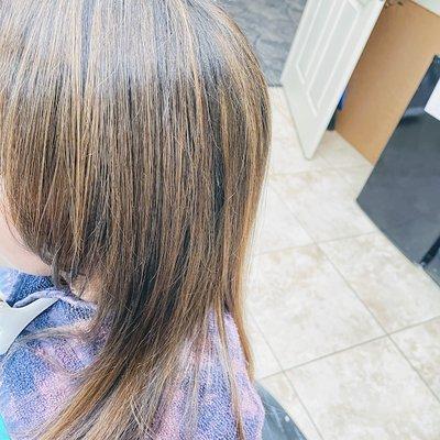 Highlights color cinnamon
  color hair cut and highlights