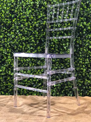 Clear Chiavari Chair.