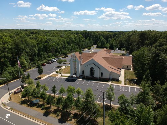 Beautiful church property in the heart of Western Fairfax County.