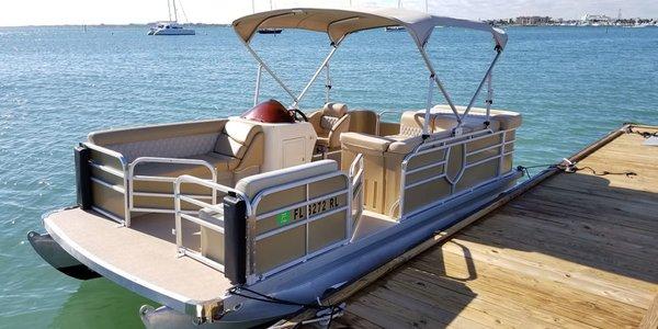 18' Pontoon tan