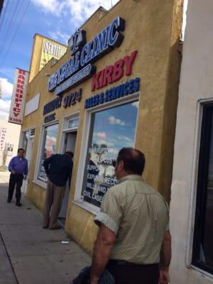 Came to the store and the owner wasn't here at 12 pm, he opens at 11am. kinda rude but he did have my Kerby bags :/