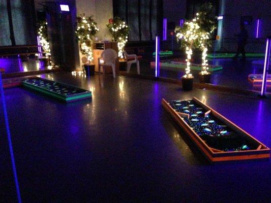 Rent our portable glow golf for your next indoor event