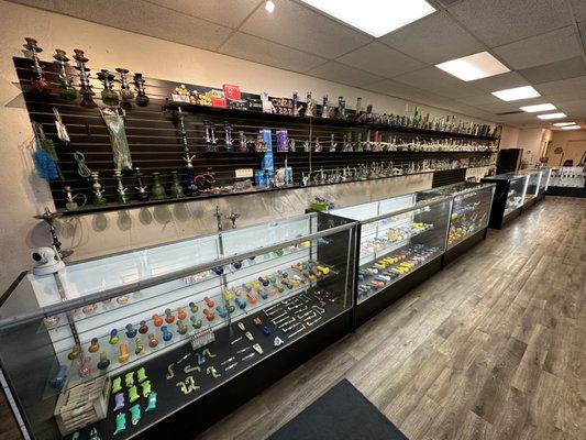 Smokeez Smoke Shop