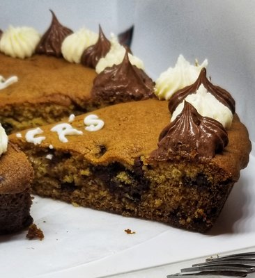 DNA cookie cake