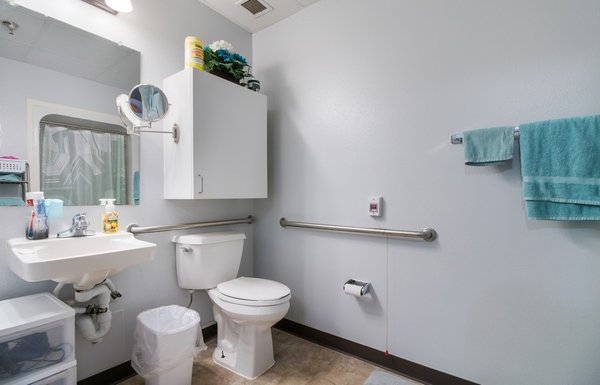 One Bedroom Suite Bathroom