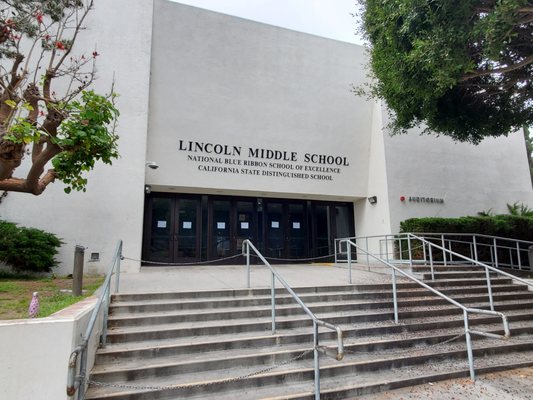 Lincoln Middle School