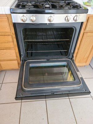 Deep cleaning  stove