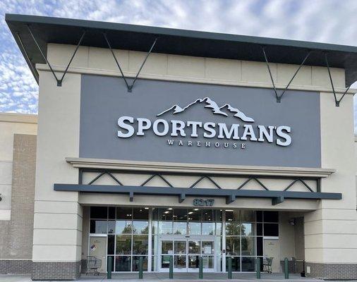 Sportsman's Warehouse in Laguna Gateway