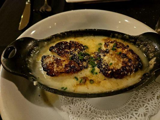 Giant sea scallops