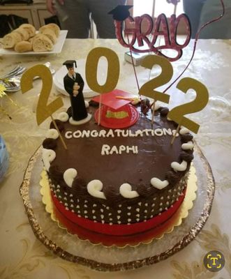 A graduation cake