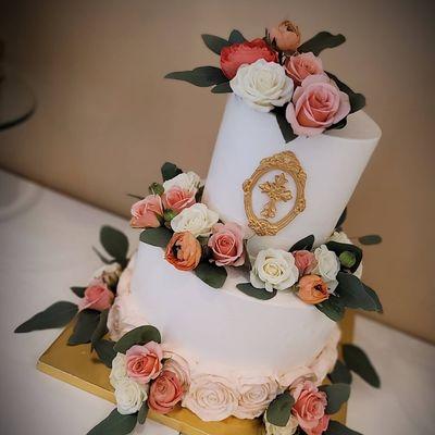 Cake we decorated with fresh florals