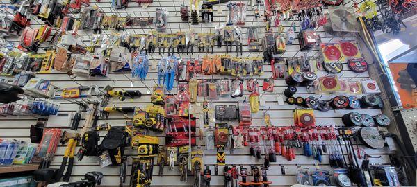 ALL THE HAND TOOLS YOU NEED IN YOUR TOOL BOX