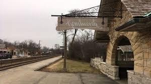 We're within an easy walking distance from the Kenilworth Metra train line.