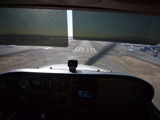 Landing in WVFC plane at San Carlos airport