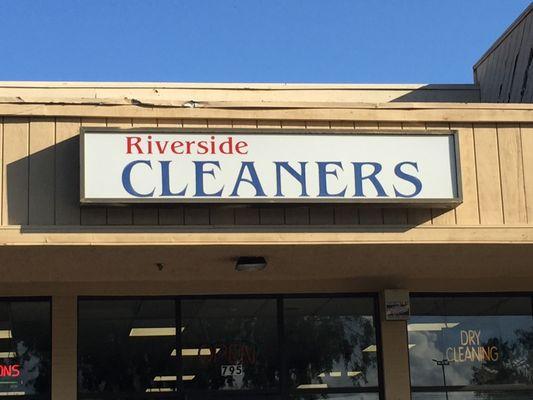 Riverside Cleaners  Sign