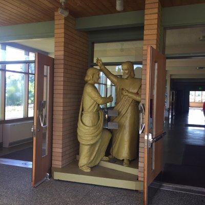 Entrance Saint Thomas Catholic Church