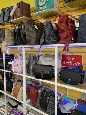 We sell beautiful handbag and purse