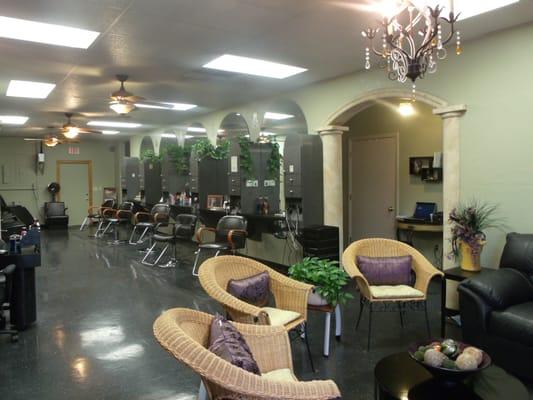 Antoine's Changes Salon & Spa