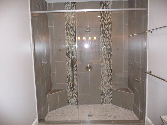 Bathroom - Shower Stall with Mosaic Tile decorative elements, Wall Niche and Corner Benches