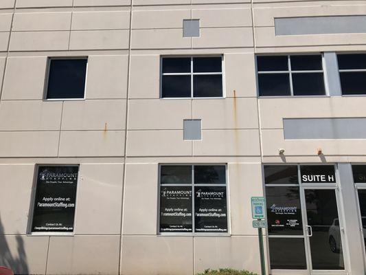 Paramount Staffing of Bolingbrook office facade